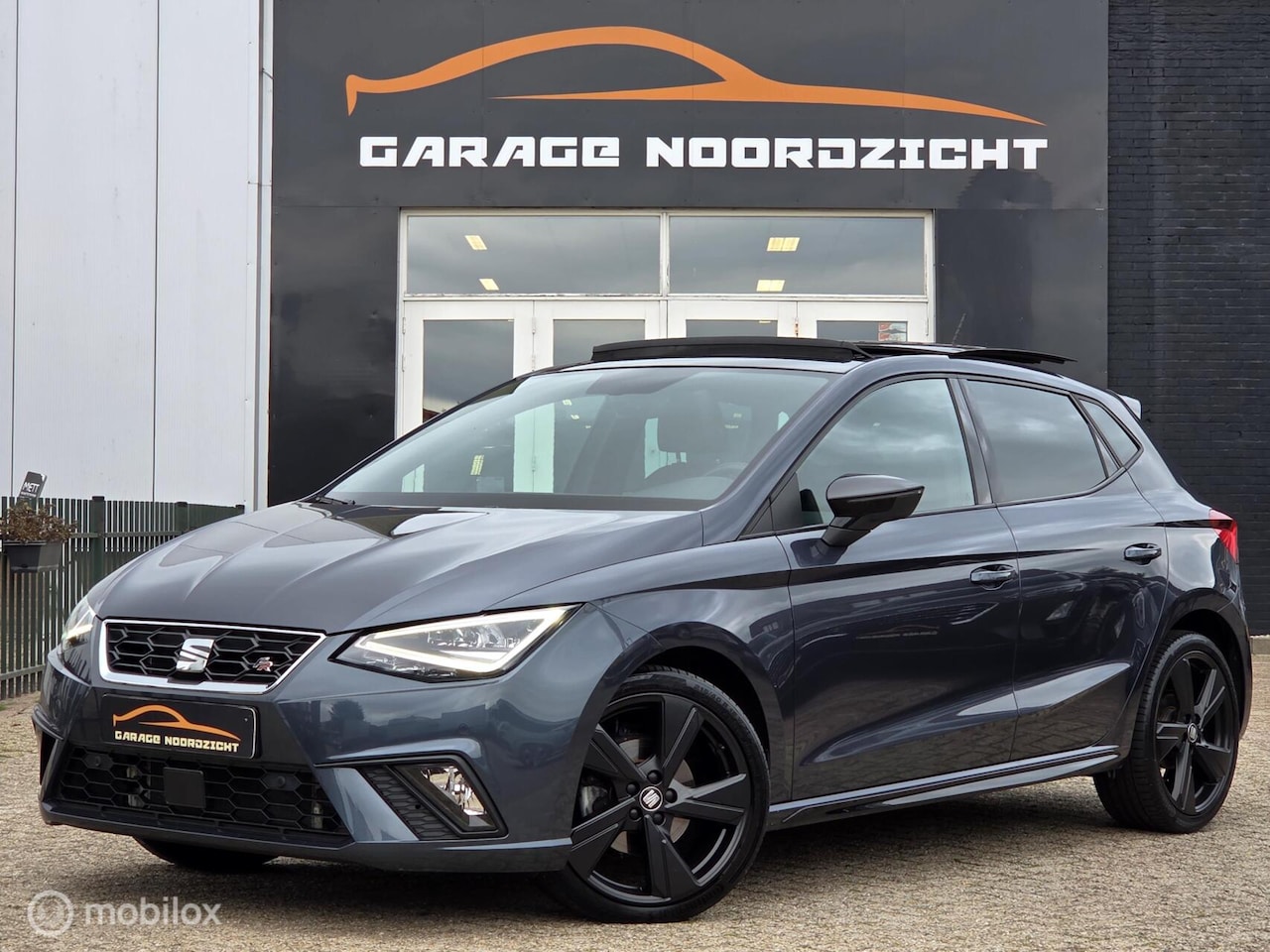SEAT Ibiza - 1.0 FR Black Edition - AutoWereld.nl