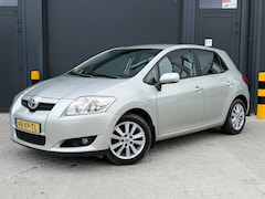 Toyota Auris - 1.6-16V Sol