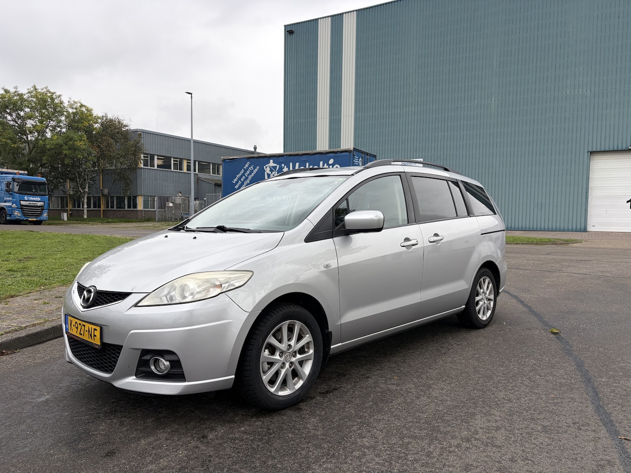 Mazda 5 - 2.0-16V TS 7-persoons 6-Bak 146 PK. Fijn rijdende inruilauto met nieuwe APK !!! Nieuwe ban - AutoWereld.nl