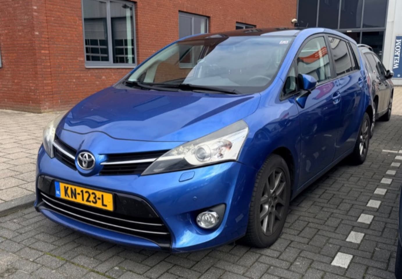 Toyota Verso - 1.8 VVT-i Business 7p. / Automaat / Pano / Camera / Trekhaak / PDC - AutoWereld.nl