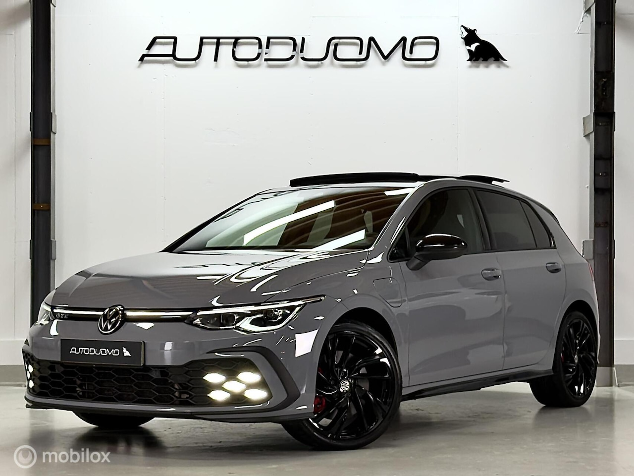 Volkswagen Golf - 1.4 eHybrid GTE | Pano | Mistlampen | IQ | 19" | Black Style | Stoel- & Stuurverwarming | - AutoWereld.nl