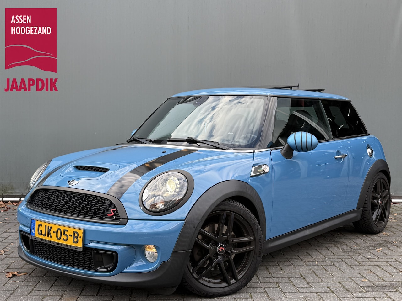 MINI Cooper S - BWJ 2012 184 PK BAYSWATER | PANORAMADAK | H&K | VOL LEDER | ZWARTE HEMEL | BLUETOOTH | SPE - AutoWereld.nl