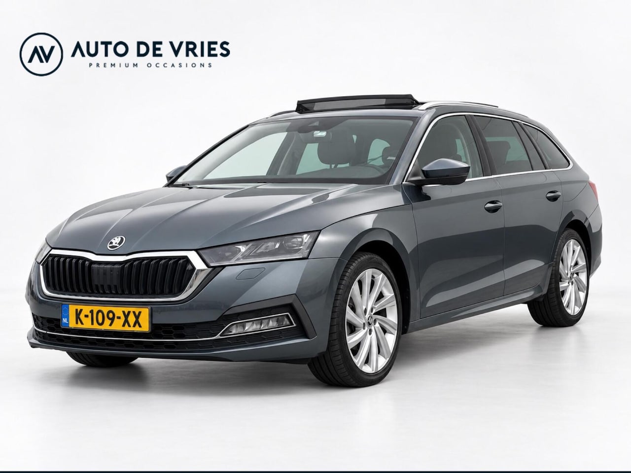 Skoda Octavia Combi - 1.0 TSI 110pk Business Edition Plus | Panoramadak | Stoelverwarming | Trekhaak - AutoWereld.nl