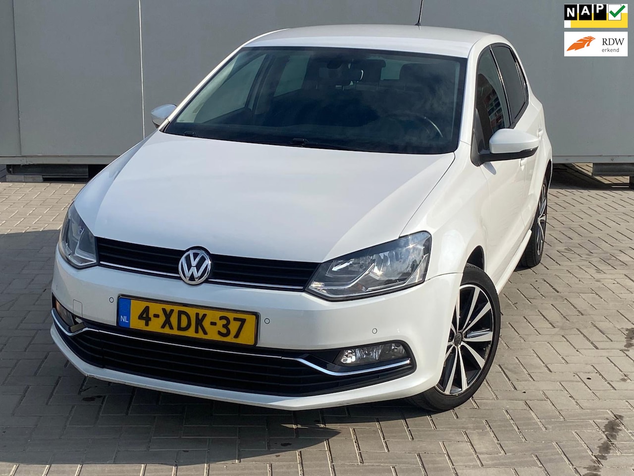 Volkswagen Polo - KOOPJE!!!: 1.2 TSI Highline 5 DEURS HIGHLINE FACELIFT ONYX WHITE PARELMOER CLIMA NAVI - AutoWereld.nl