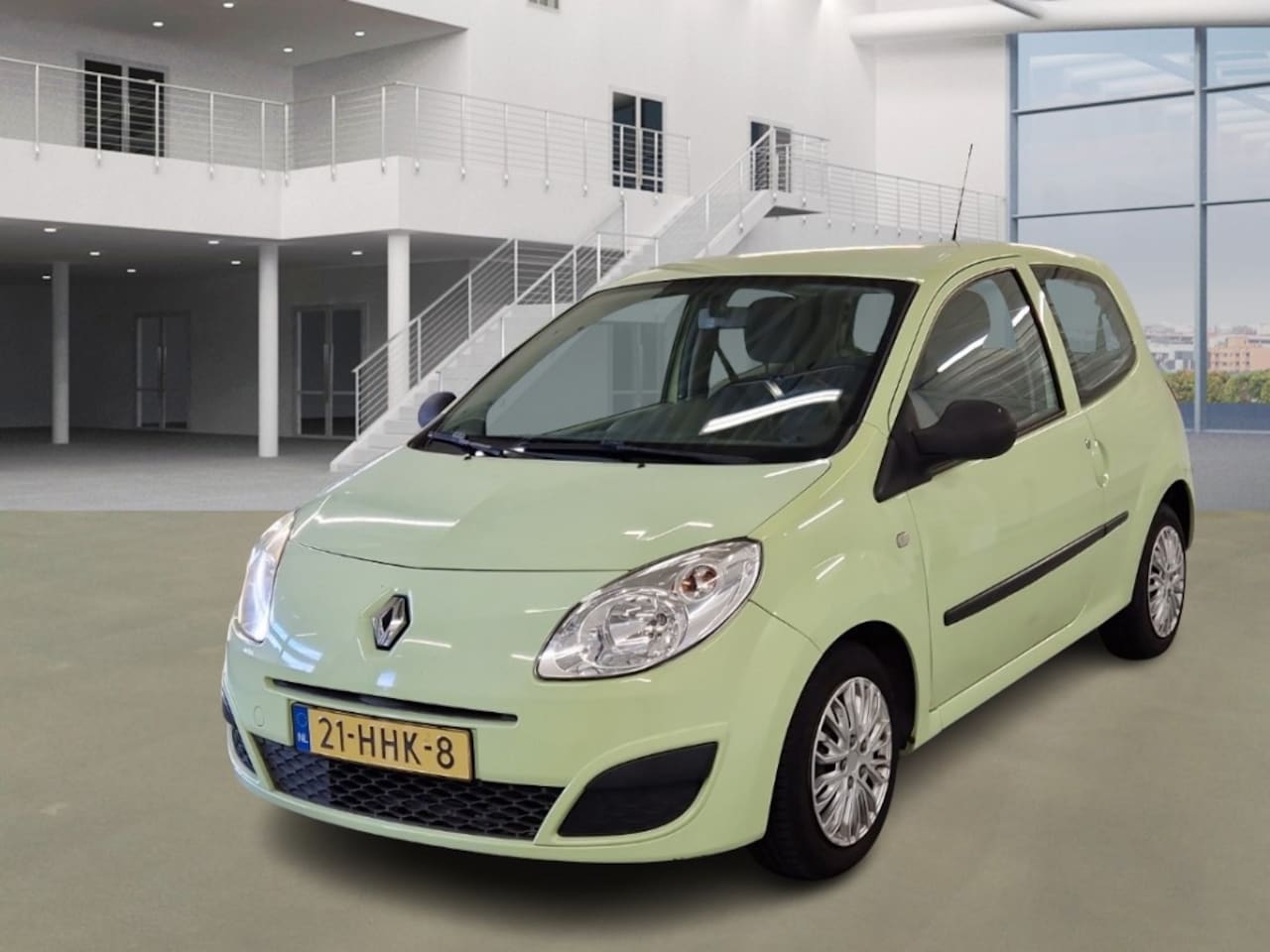 Renault Twingo - 1.2 Authentique/ LAAG KM/ ZUINIG - AutoWereld.nl
