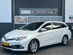 Toyota Auris Touring Sports - 1.8 Hybrid | PANO | AIRCO | CC | KEYLESS | HEV