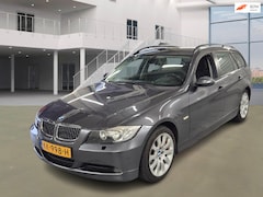BMW 3-serie Touring - 320i Executive AUTOMAAT NAVI PSENSOR CRUISE