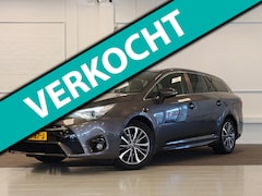 Toyota Avensis Touring Sports - 1.8 VVT-i Lease Pro Automaat Trekhaak Xenon