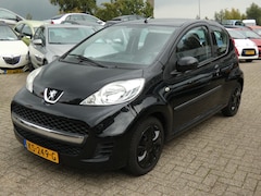Peugeot 107 - 1.0-12V XS