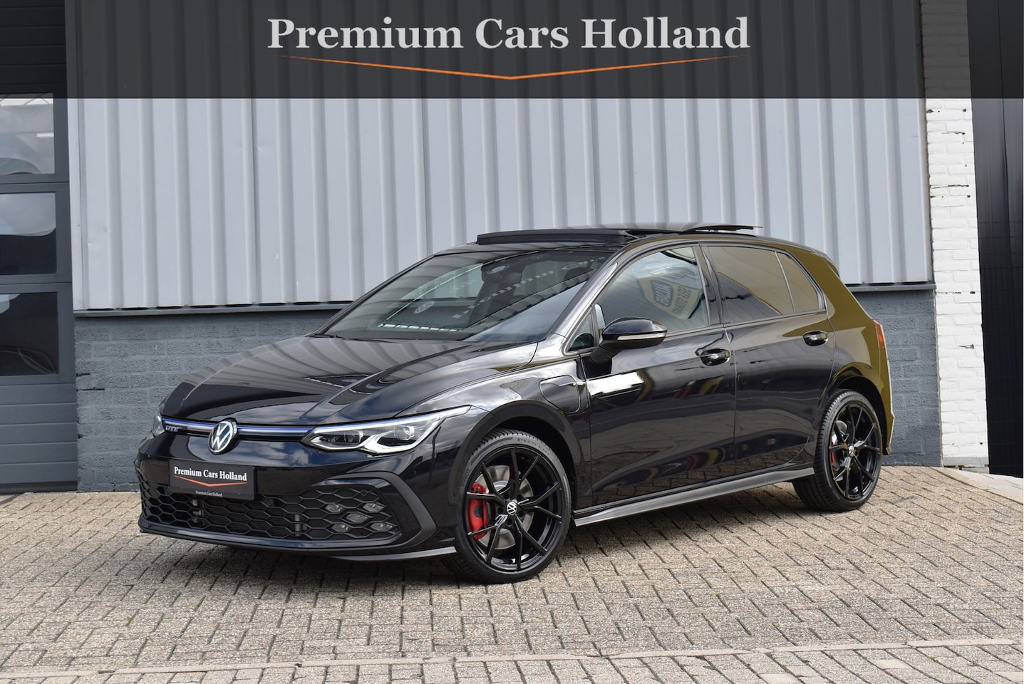 Volkswagen Golf - 1.4 eHybrid GTE 245 Pk Pano Navi Camera IQ Light Sfeerverlichting - AutoWereld.nl