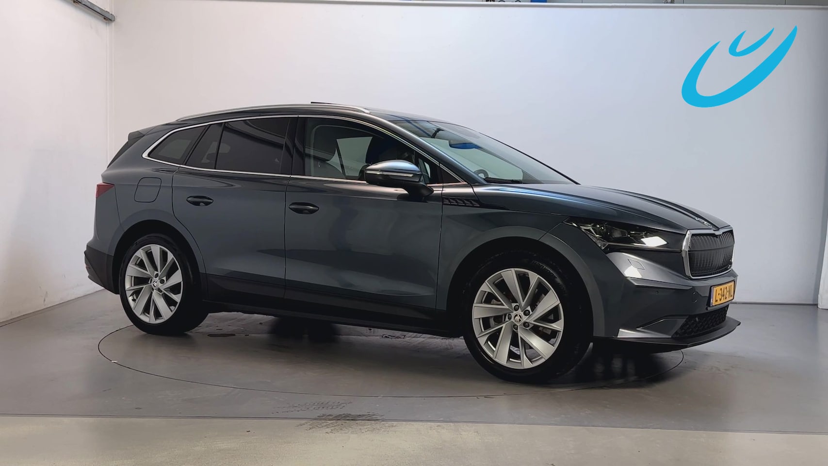 Skoda Enyaq iV - 80 SoH 93,12% Panoramadak Camera Stoelverwarming Adaptive Cruise - AutoWereld.nl