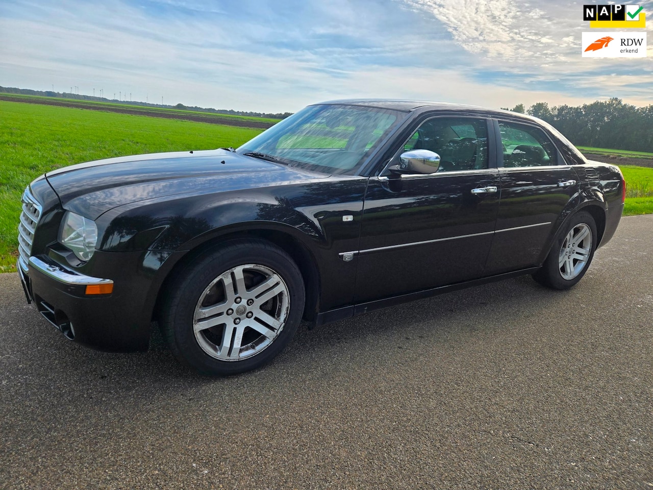 Chrysler 300C - 3.0 V6 CRD 3.0 V6 CRD - AutoWereld.nl