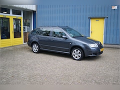 Skoda Fabia Combi - 1.4-16V Spirit+, Airco, Nieuwe Riem, Nieuwe APK