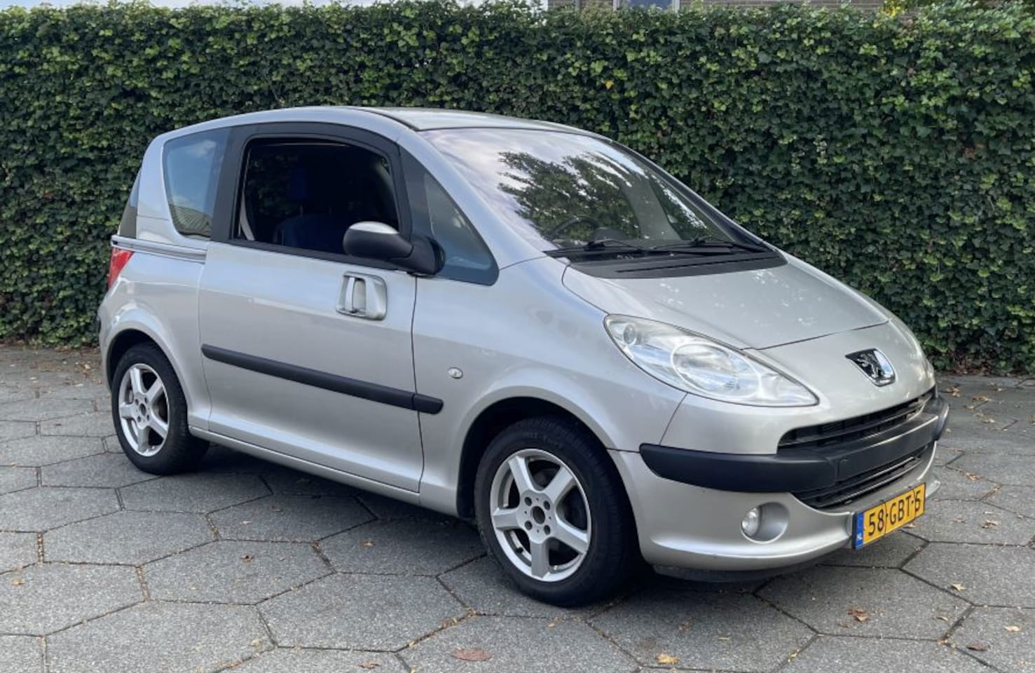 Peugeot 1007 - 1.6-16V Nieuwe APK Inruil is mogelijk - AutoWereld.nl