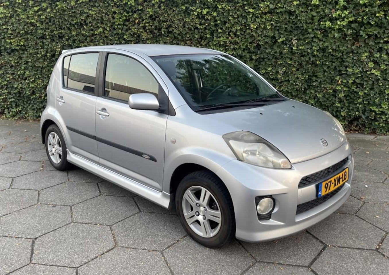 Daihatsu Sirion 2 - 1.3-16V Sport Nieuwe APK Inruil is mogelijk - AutoWereld.nl