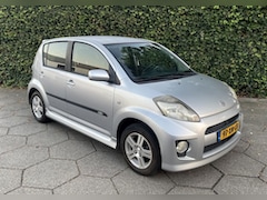 Daihatsu Sirion 2 - 1.3-16V Sport Nieuwe APK Inruil is mogelijk