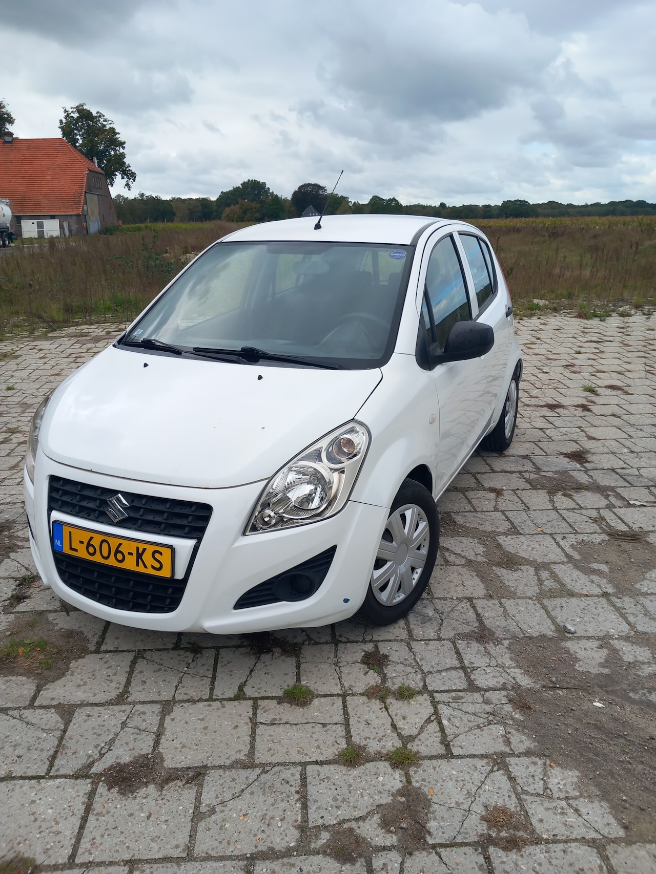 Suzuki Splash - 1.0 VVT Base - AutoWereld.nl