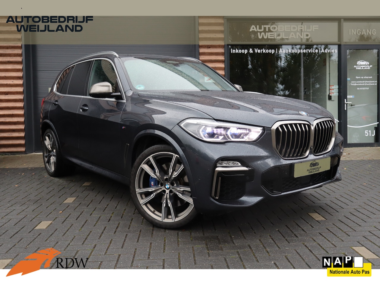 BMW X5 - M50d High Executive GRIJS KENTEKEN M-PAKKET I 22" I Pano I Leder I Head-Up I Winterpakket - AutoWereld.nl