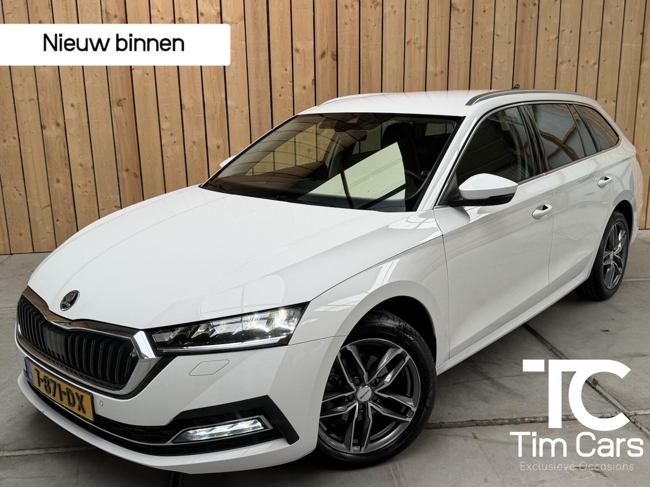 Skoda Octavia Combi - 1.0 e-TSI Business Edition Plus Automaat | Apple CarPlay/Android Auto | Adaptieve cruise c - AutoWereld.nl