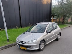 Peugeot 206 - 1.4 Forever