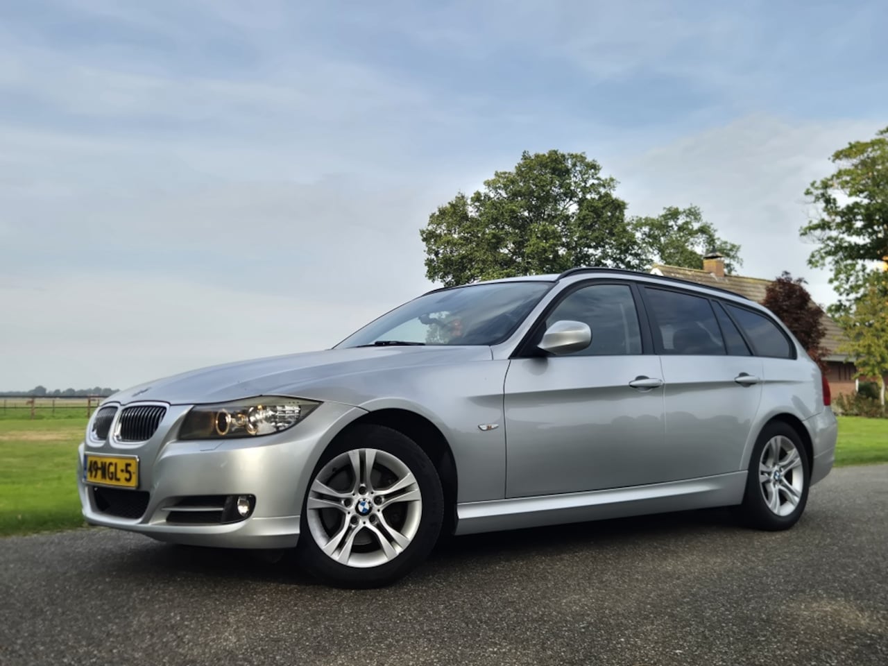 BMW 3-serie Touring - 318i Nieuwe ketting!!! Incl nieuwe APK - AutoWereld.nl