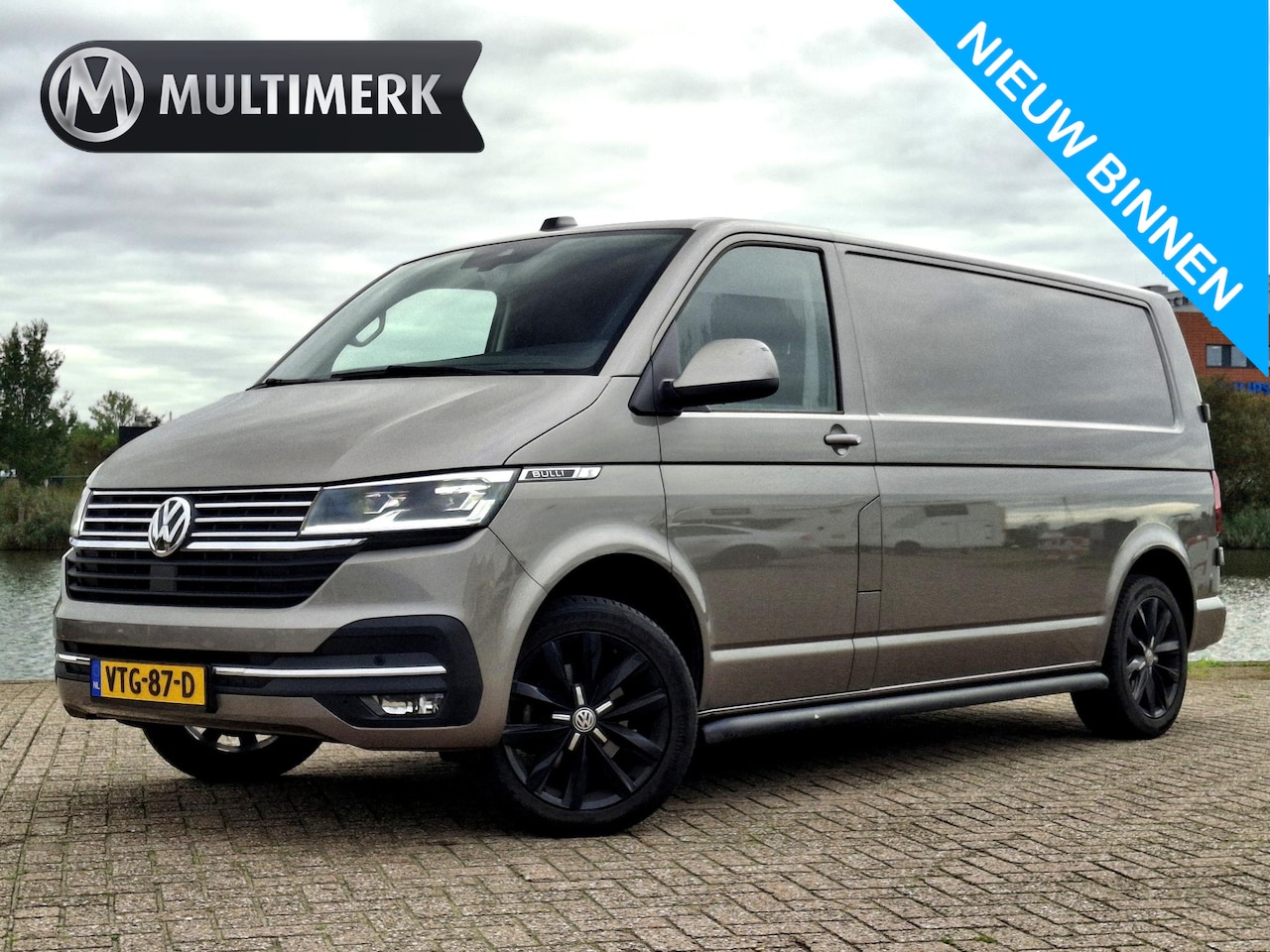 Volkswagen Transporter - 2.0 TDI L2H1 Bulli | ADAPTIEF | TREKHAAK | LED | LEDER | LMV | - AutoWereld.nl