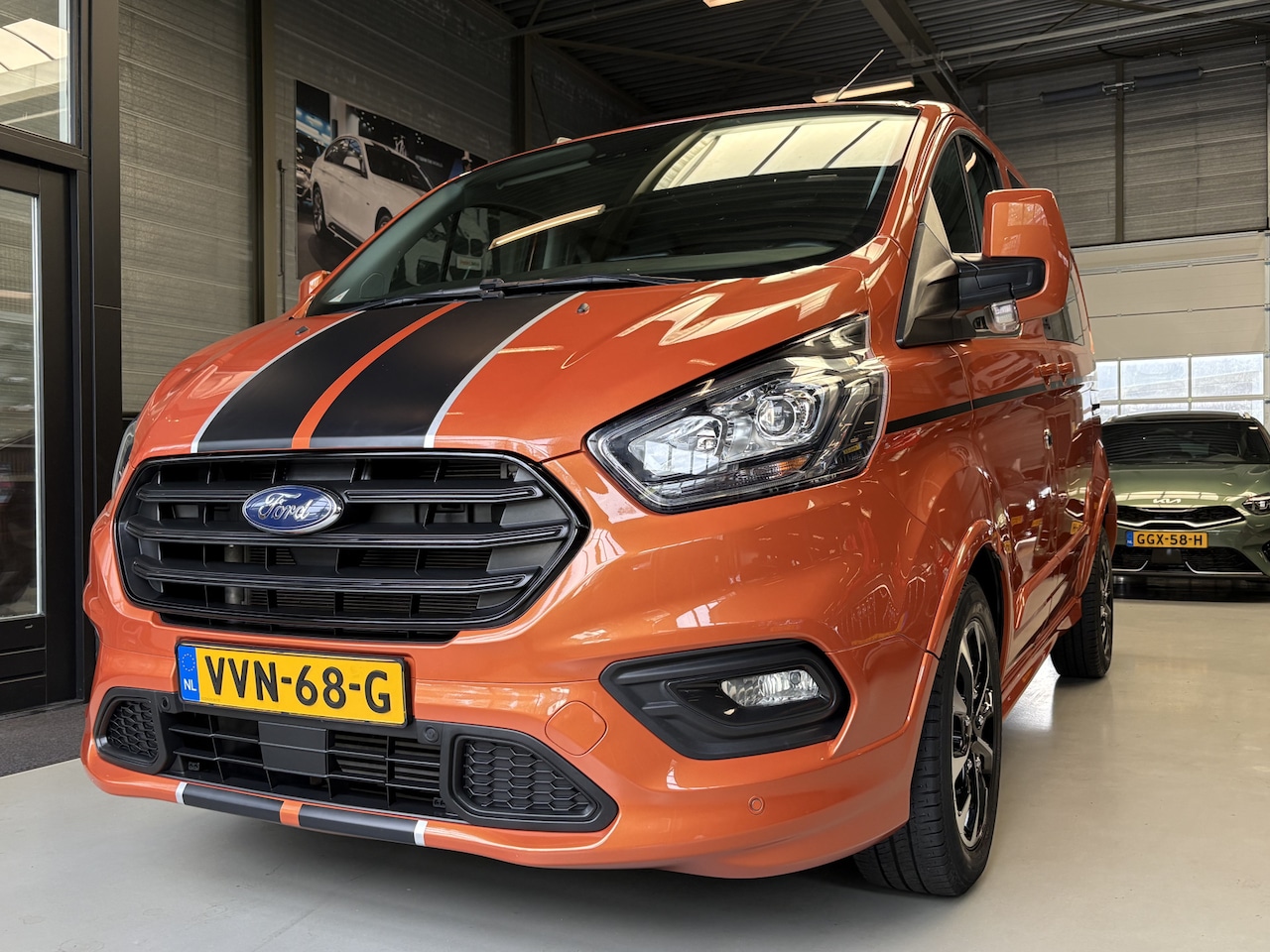 Ford Transit Custom - 320 2.0 TDCI L1H1 Sport DC 320 2.0 TDCI L1H1 Sport DC Camera, Cruise, PDC - AutoWereld.nl