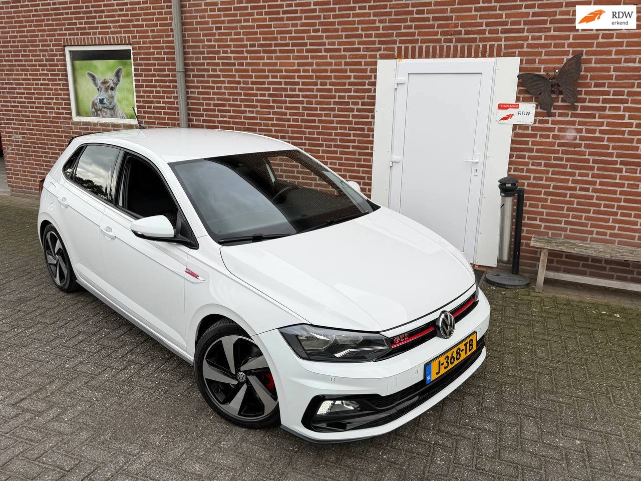 Volkswagen Polo - 2.0 TSI GTI Automaat, PDC, Stoelverwarming, Nieuwstaat !!! - AutoWereld.nl