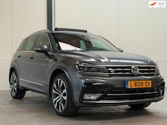 Volkswagen Tiguan - 2.0 TSI 4Motion R-Line|Pano|Adaptief|H.U.D.|Keyless|Trekhaak|Virtual|Standkachel