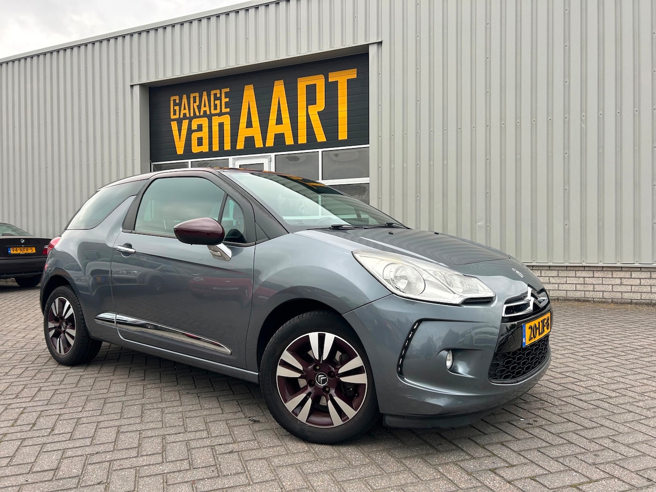 Citroën DS3 - 1.6 VTi So Chic | LEER | AUTOM | CLIMATE | NAVI | FULL OPTIE | - AutoWereld.nl