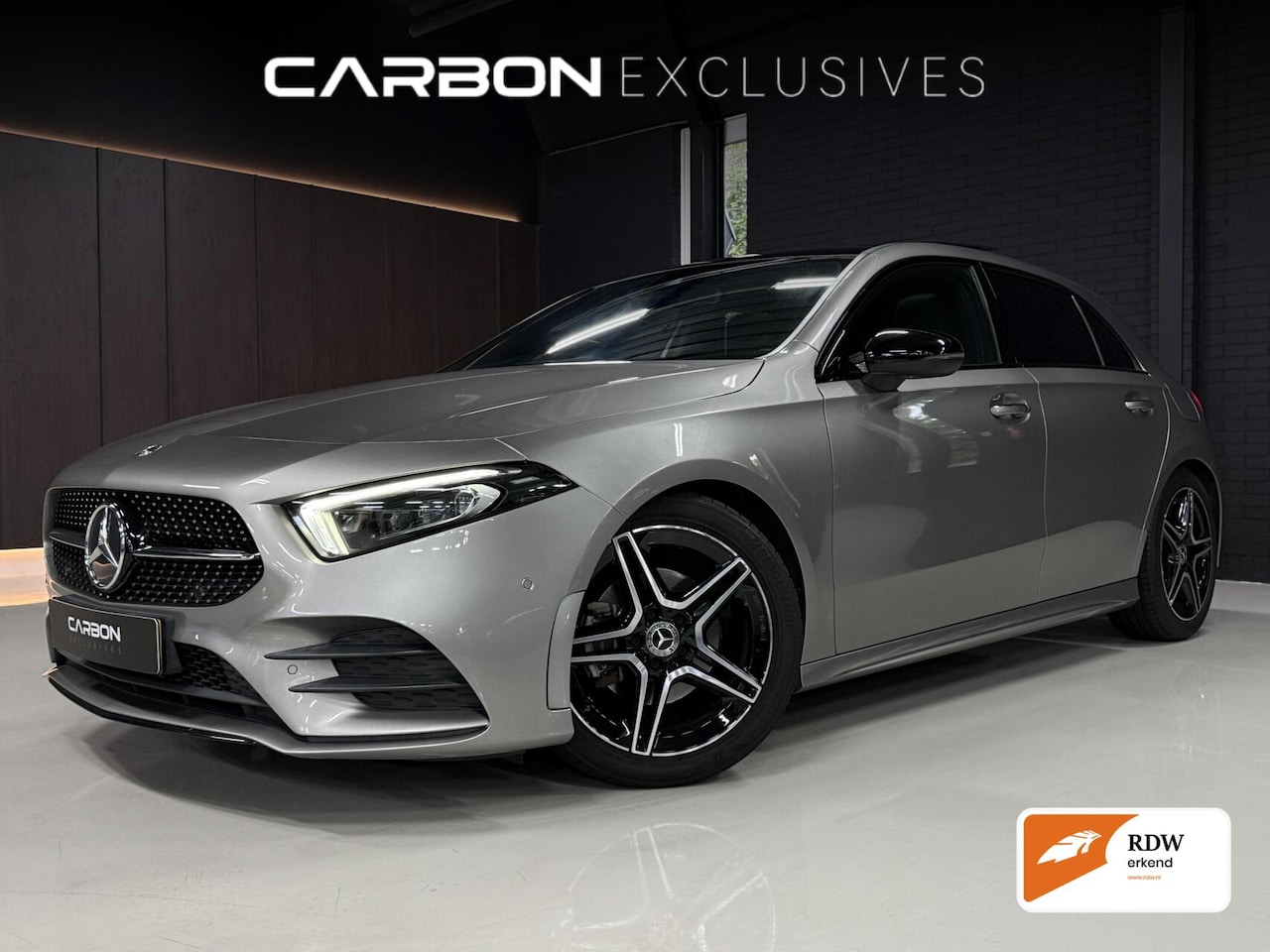 Mercedes-Benz A-klasse - 180 AMG|Pano|Memory|Sfeer|Camera|Keyless - AutoWereld.nl