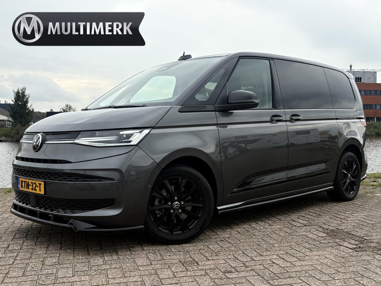 Volkswagen Multivan - 1.5 eHybrid Bulli Edition 4Motion | PANO | BODYKIT | 7P | NIEUW | 4x4 - AutoWereld.nl