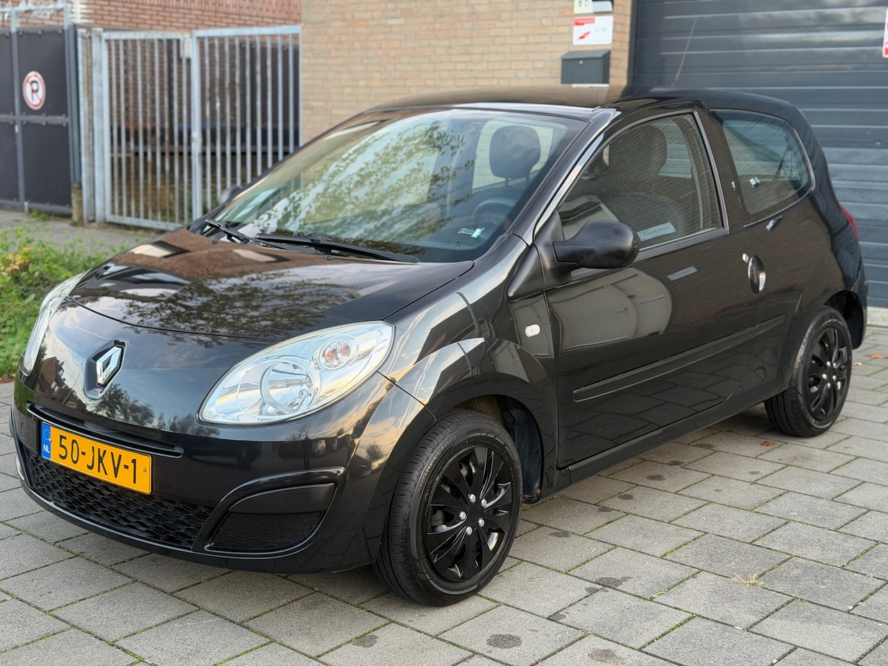 Renault Twingo - 1.2 Authentique Apk Airco Elekt pakket - AutoWereld.nl