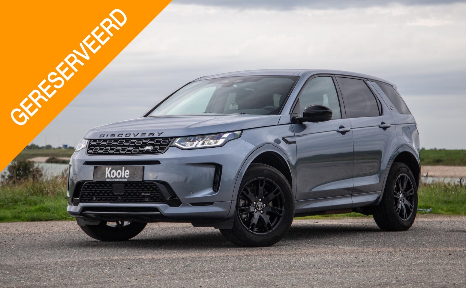 Land Rover Discovery Sport - P300e 1.5 SE R-DYNAMIC / CARPLAY / LEER / DEALER ONDERHOUDEN / CAMERA - AutoWereld.nl