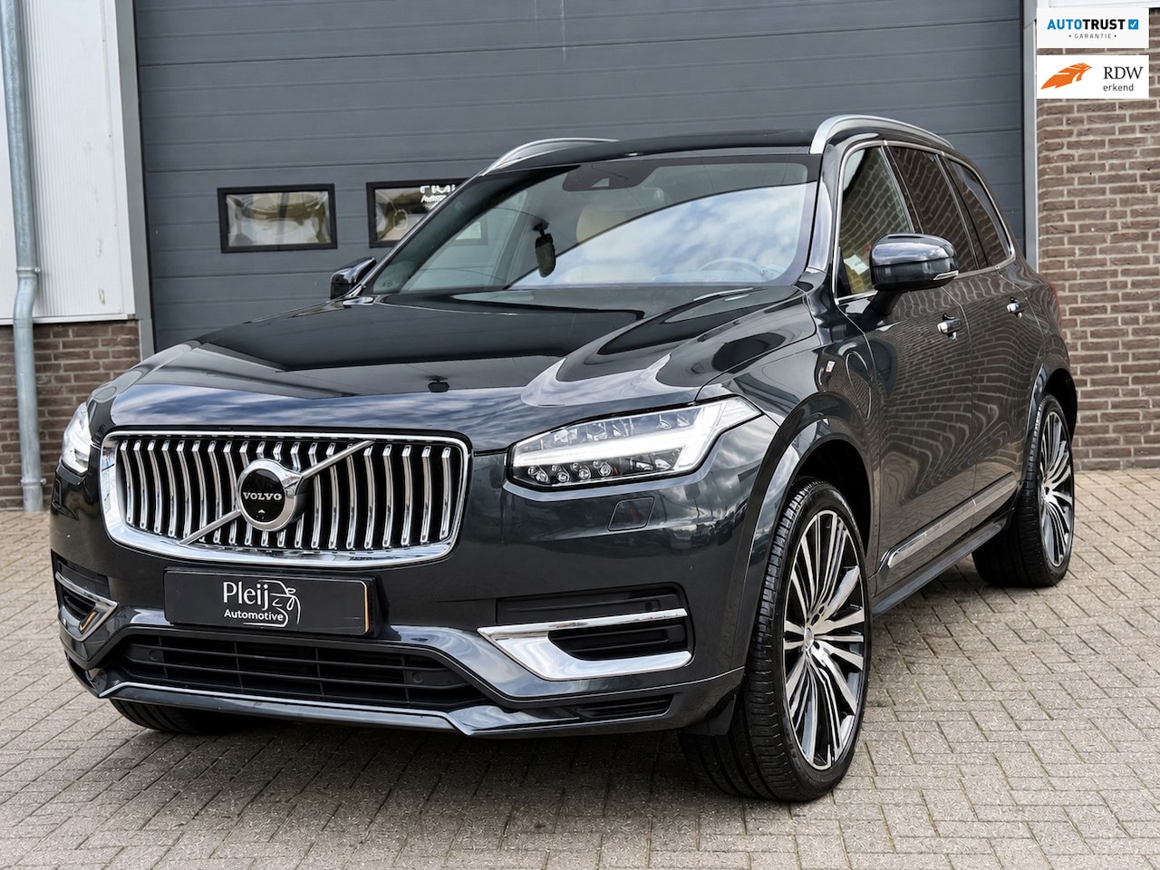 Volvo XC90 - 2.0 T8 Twin Engine AWD Inscription Intro Edition |Pano| Stoelvent. |B&W - AutoWereld.nl