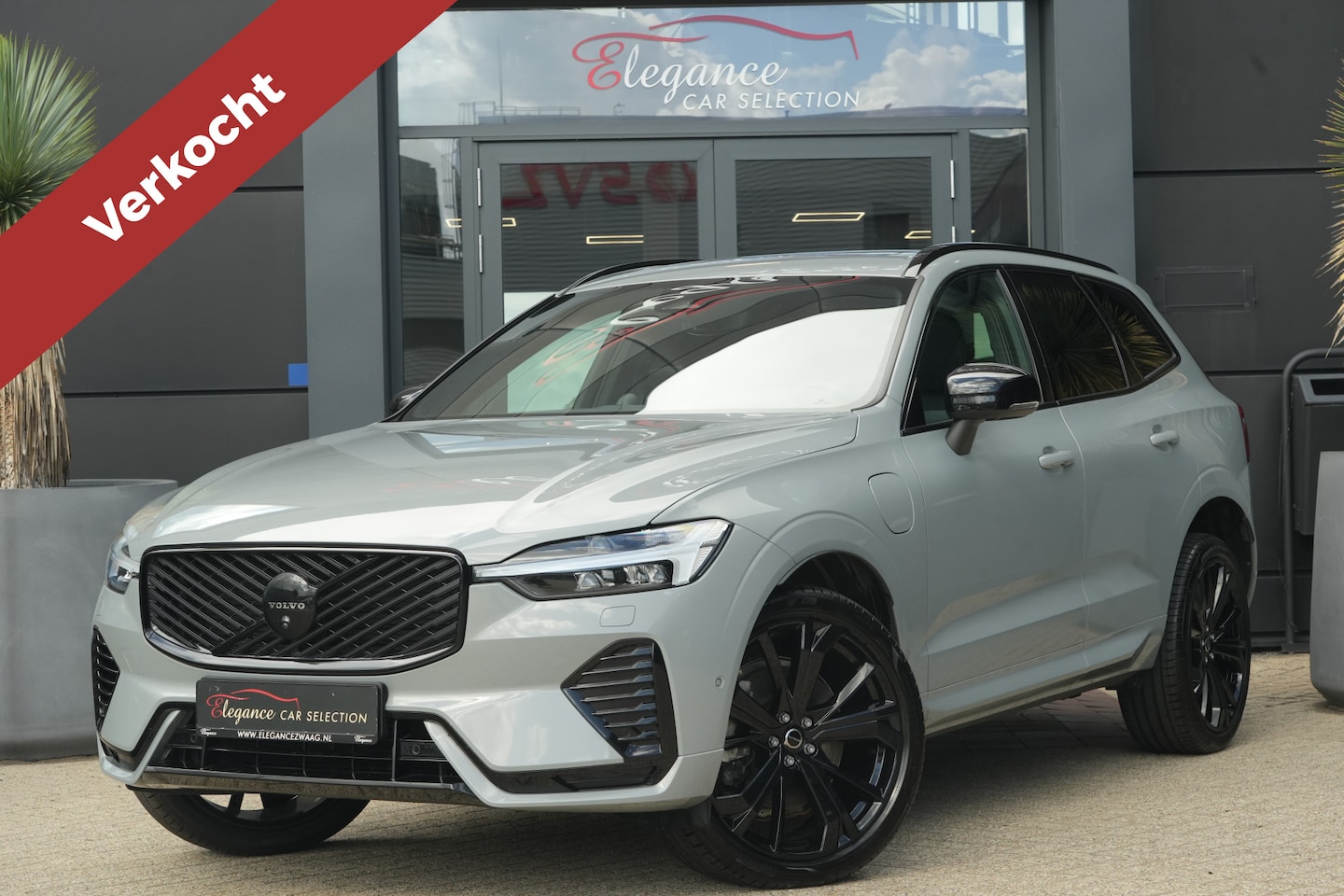 Volvo XC60 - 2.0 T8 PHEV AWD Ultra Black Edition | 455 PK | Panoramadak | Trekhaak | HUD | Volvo XC60 2 - AutoWereld.nl