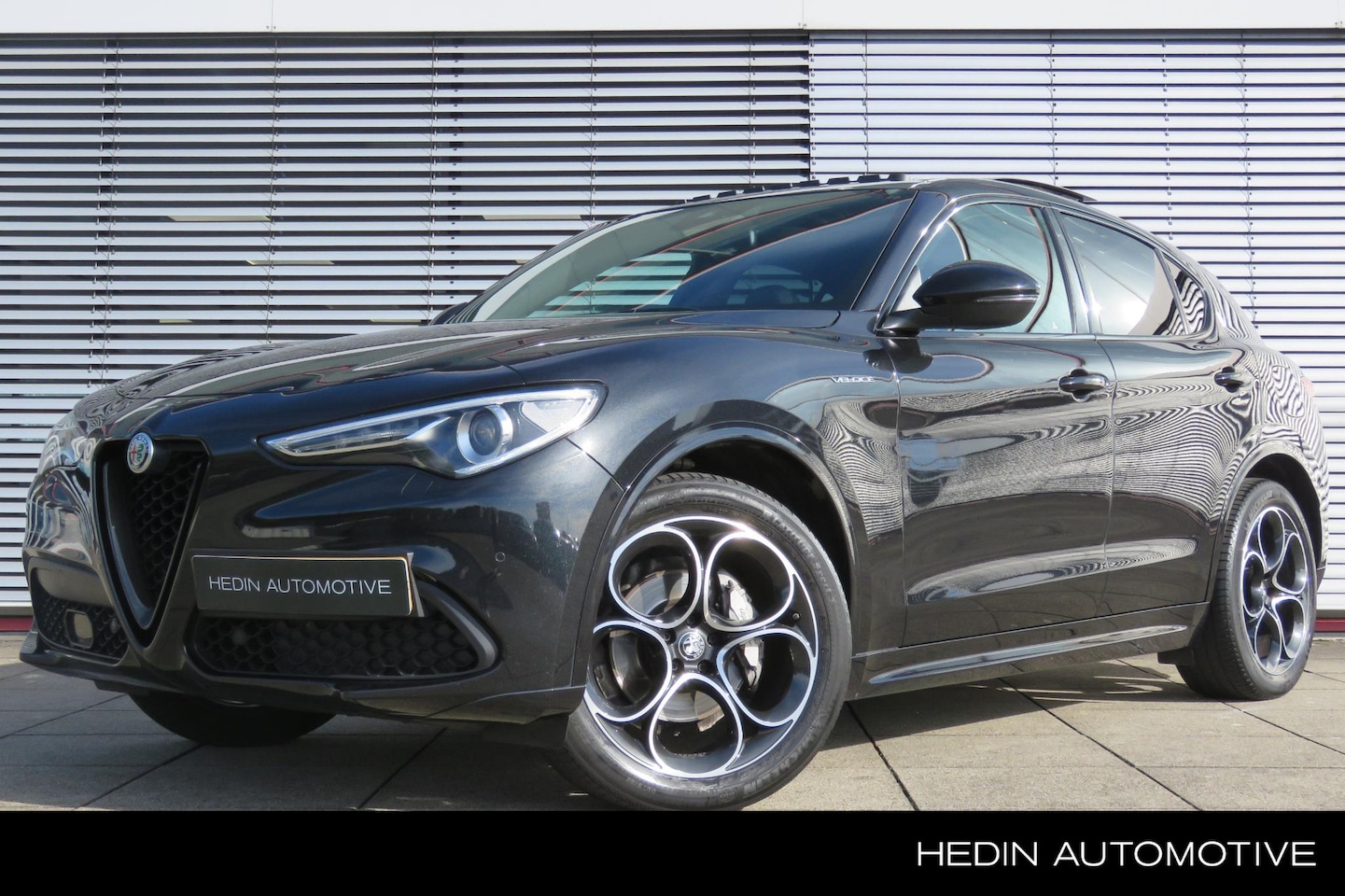 Alfa Romeo Stelvio - 2.0 T AWD Veloce | Schuif-/Kanteldak | Afneembare Trekhaak | Harman Kardon | Apple Carplay - AutoWereld.nl