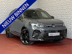 Volkswagen Tiguan - 1.5 eTSI 150PK DSG R-Line Black Style | Panorama | HUD | Trekhaak | 360° Camera | Nieuw
