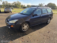 Ford Focus Wagon - 1.6-16V Cool Edition