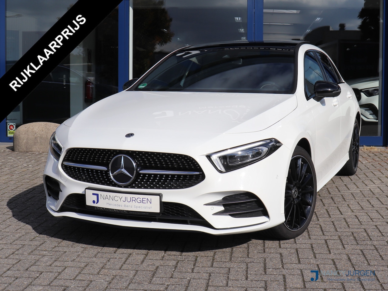 Mercedes-Benz A-klasse - 250 e Business 8G Aut. | AMG | Pano | 360* Camera | Leder | Elektr. Stoelen met Memory | A - AutoWereld.nl
