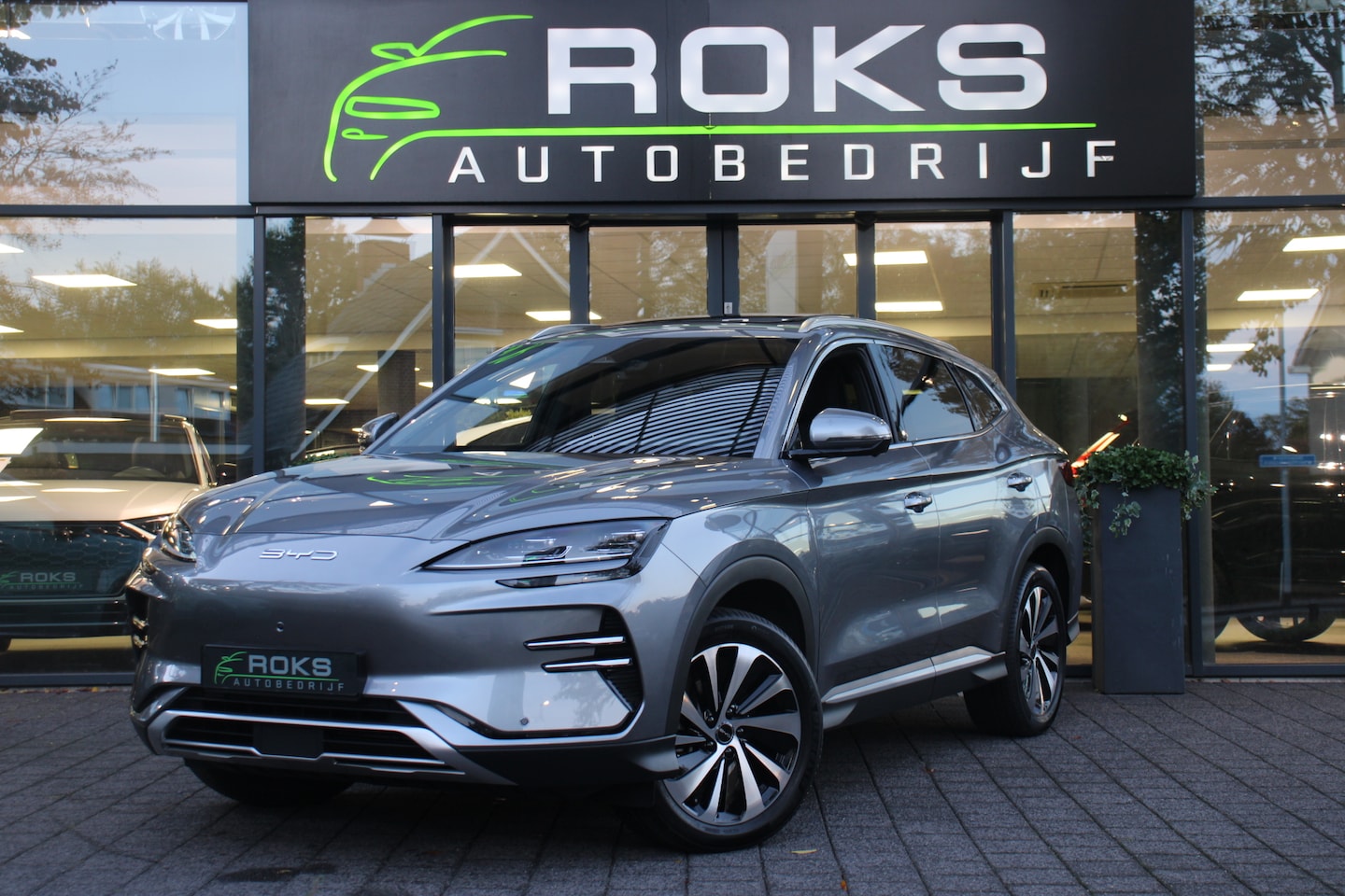 BYD Seal U - Comfort 71.8 kWh Navi/360 Camera/Keyless/Panoramadak/Leder/20Inch - AutoWereld.nl