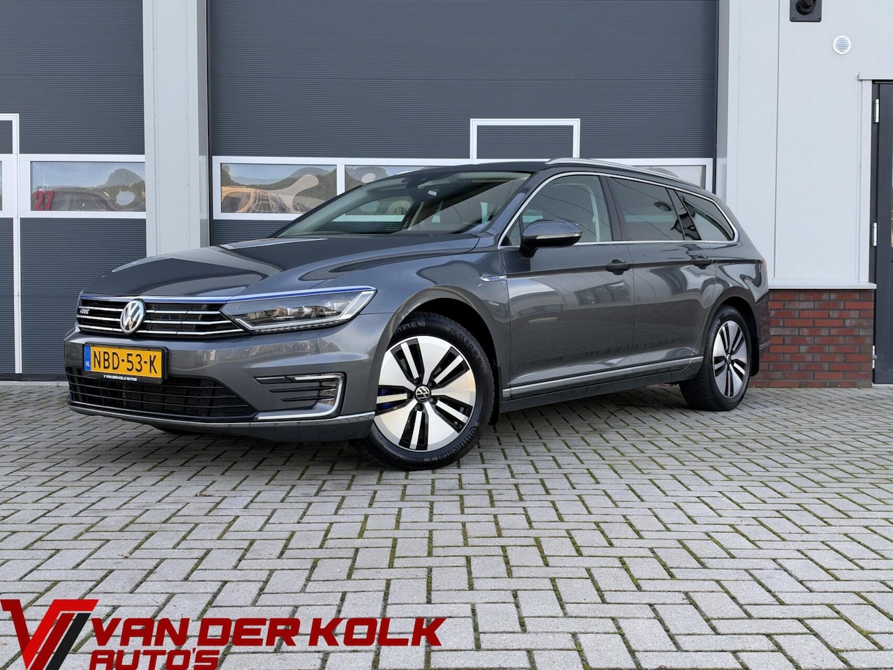 Volkswagen Passat Variant - 1.4 TSI GTE | Navigatie | Adaptive Cruise | LED | Stoelverwarming | Sensoren | Trekhaak - AutoWereld.nl