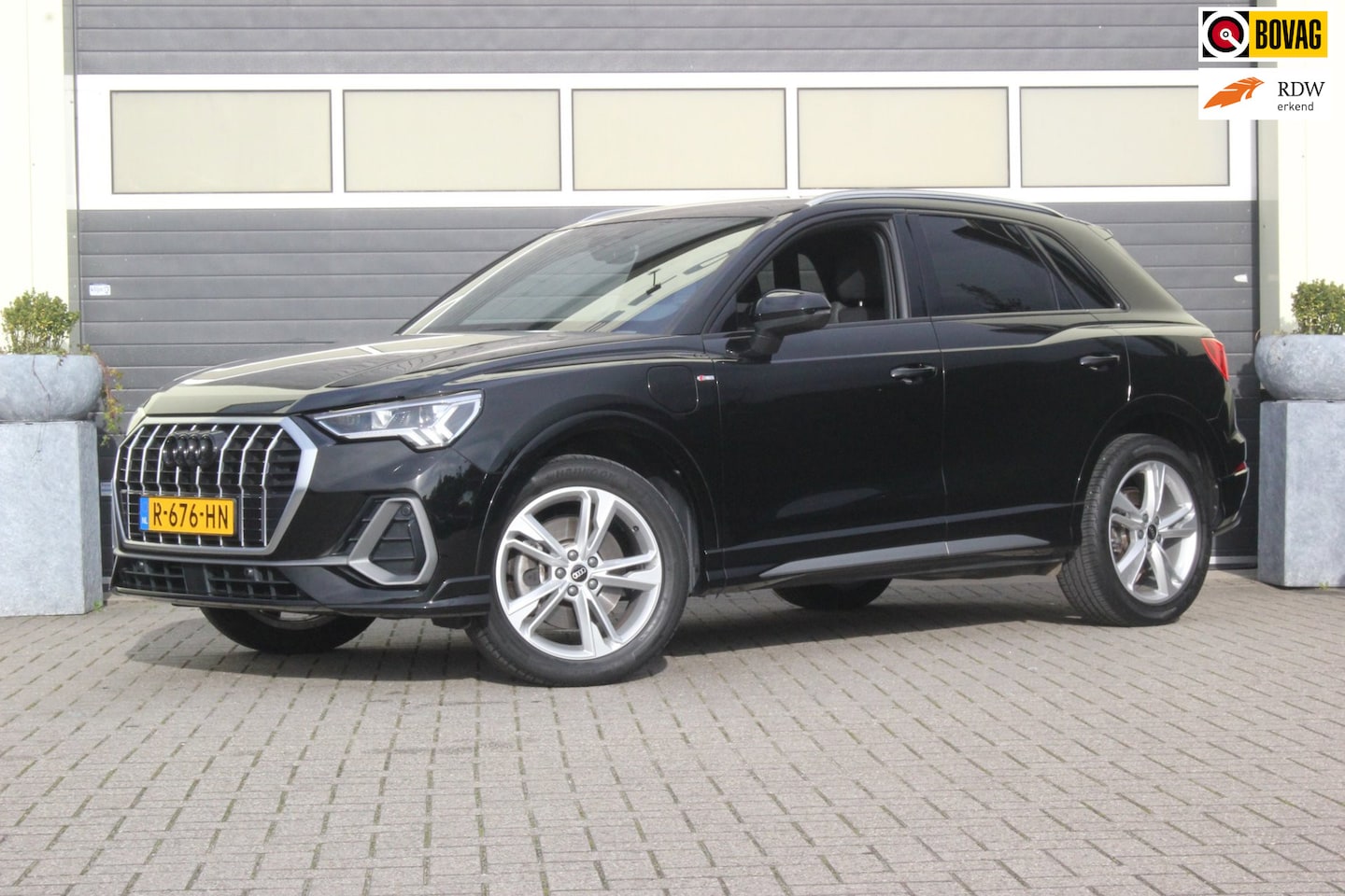 Audi Q3 - 45 TFSI e S edition S-Line | Trekhaak | Carplay - AutoWereld.nl