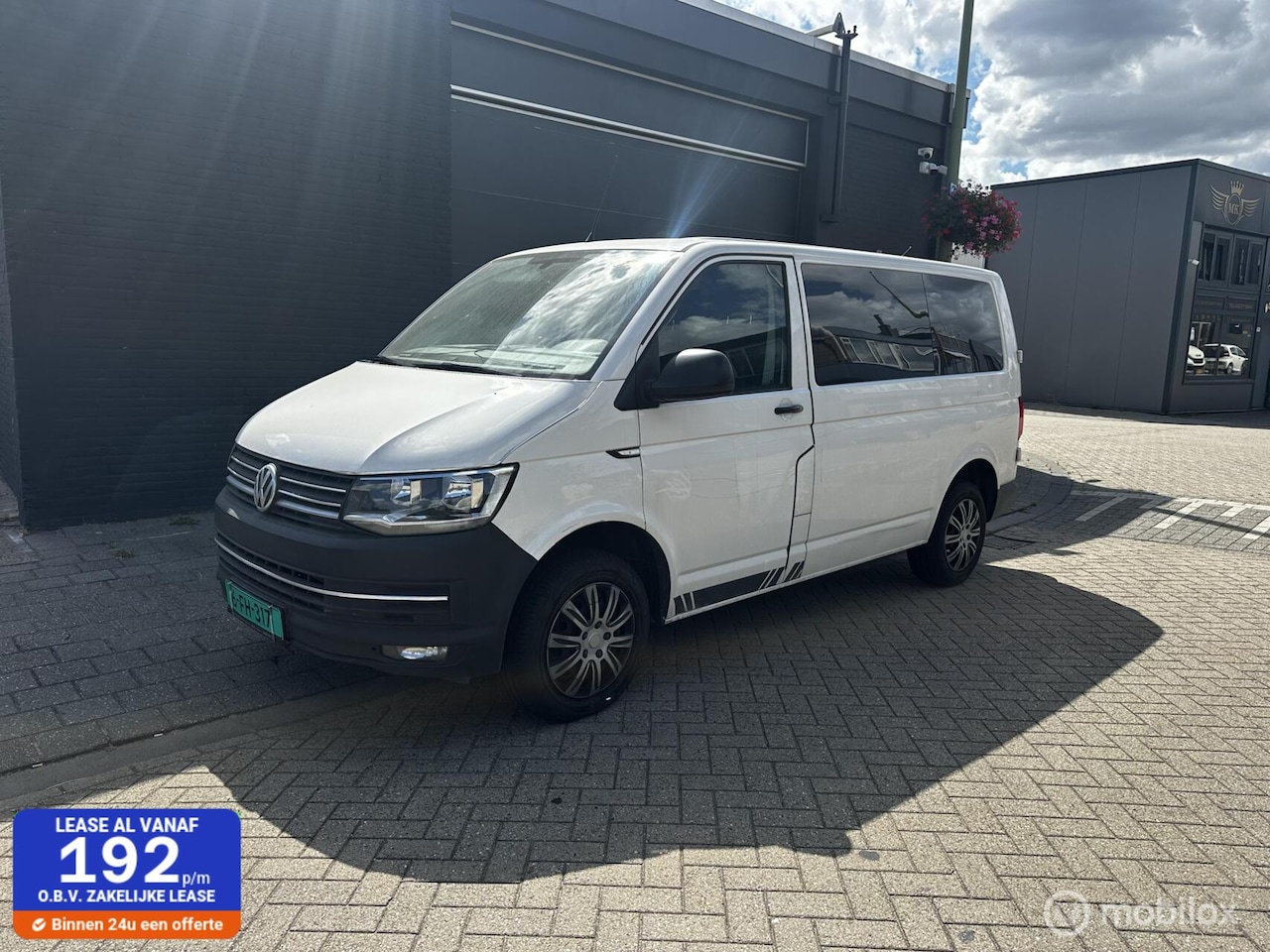Volkswagen Transporter - Combi - AutoWereld.nl