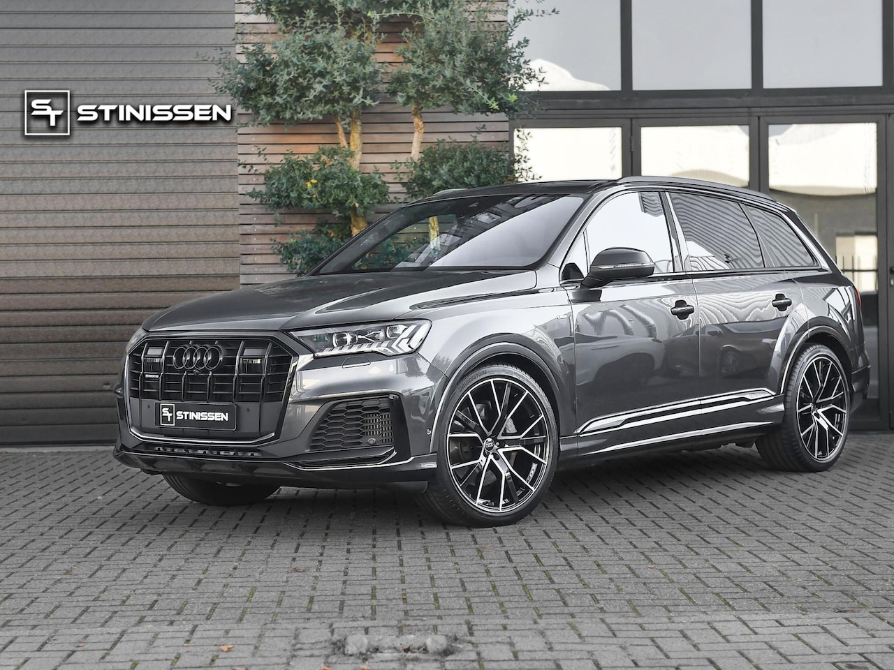 Audi Q7 - 55 TFSI quattro S Line Ex BTW/ BPM Panoramadak ACC Leren bekleding 22 inch velgen Trekhaak - AutoWereld.nl