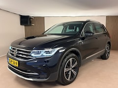 Volkswagen Tiguan - 1.4 TSI eHybrid ACC, Stoelverwarming, Camera Business+