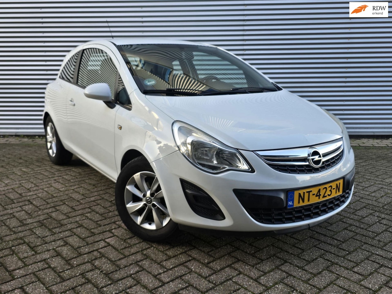 Opel Corsa - 1.4-16V 1.4-16V - AutoWereld.nl