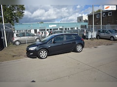 Opel Astra - 1.4 Selection