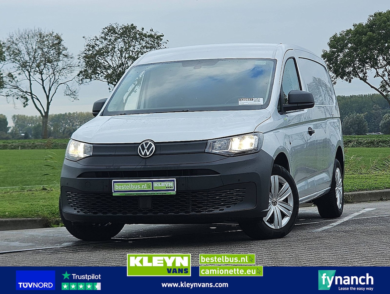Volkswagen Caddy Maxi - 2.0 L2 Maxi Automaat Deuren Navi Camera PDC Airco Cruise Control Euro6 122 pk! - AutoWereld.nl