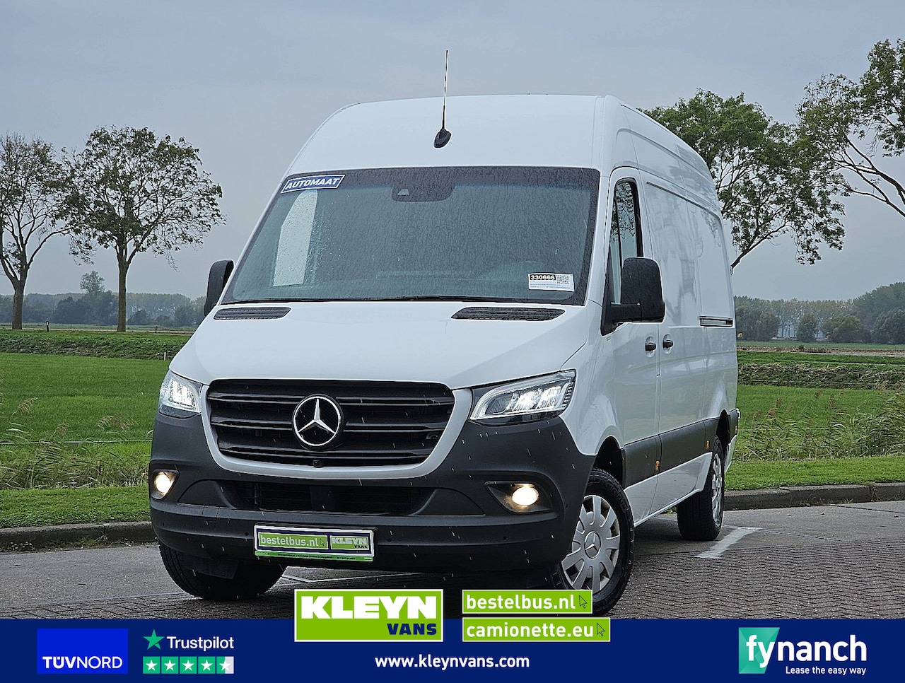 Mercedes-Benz Sprinter - 315 L2H2 Mbux10 2x Zijdeur Navi 360Camera LED NAP Euro6 150Pk! - AutoWereld.nl